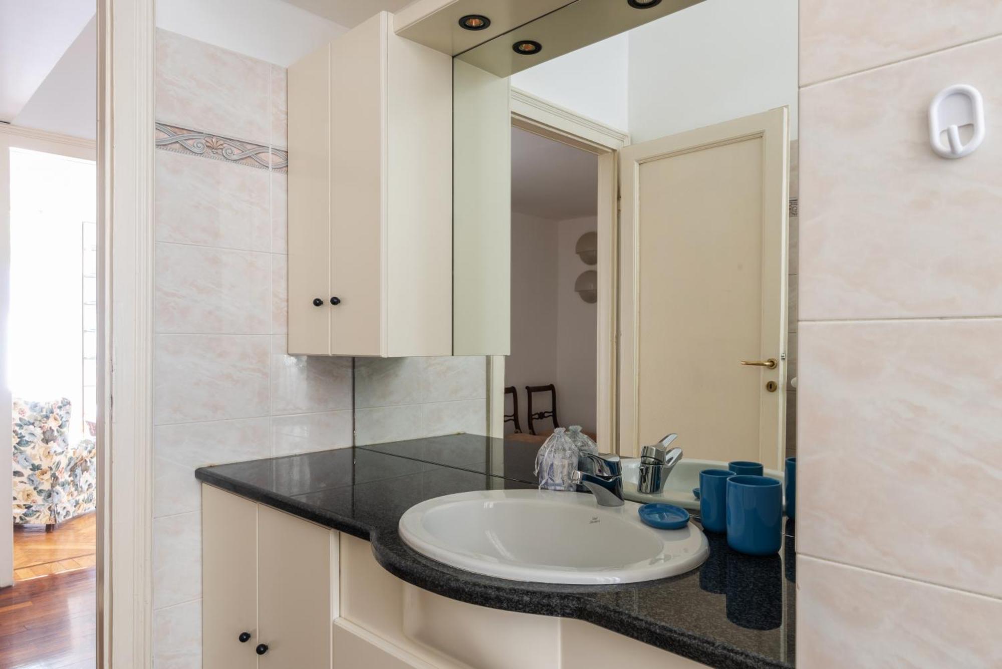 Bilocale Di Charme A Due Passi Da Pt Romana Appartement